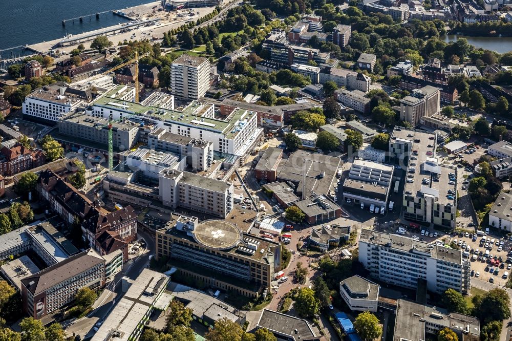 Kiel from the bird's eye view: Construction site for a new extension to the hospital grounds Universitaetsklinikum Schleswig-Holstein in the district Ravensberg in Kiel in the state Schleswig-Holstein, Germany