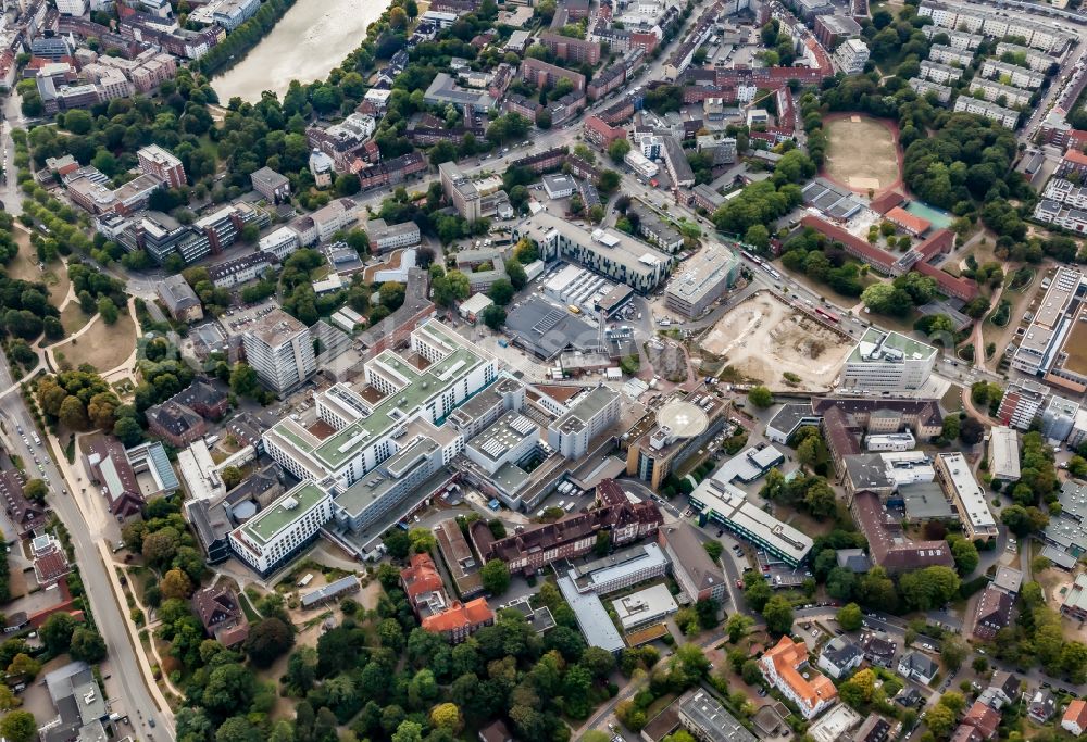 Kiel from above - Construction site for a new extension building on the campus of the clinic grounds of the hospital University Hospital Schleswig-Holstein ( UKSH ) in the district Ravensberg on Feldstrasse in Kiel in the state Schleswig-Holstein, Germany