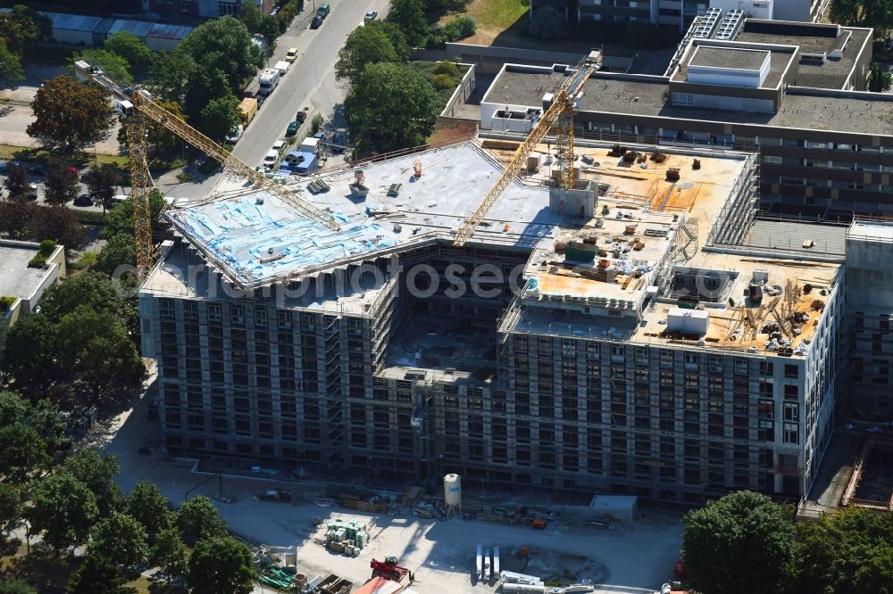 Aerial photograph Karlsruhe - Construction site for a new extension to the hospital grounds St. Vincentius-Kliniken gAG on Steinhaeuserstrasse in the district Suedweststadt in Karlsruhe in the state Baden-Wurttemberg, Germany