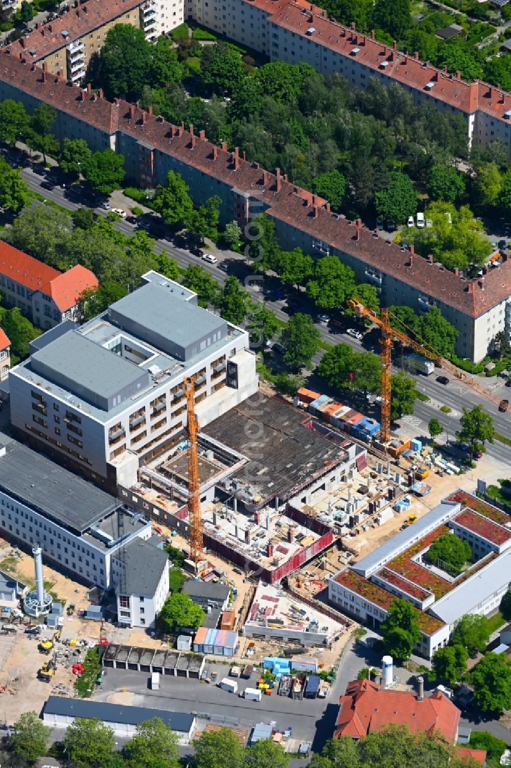 Aerial photograph Berlin - Construction site for a new extension to the hospital grounds Vivantes Auguste-Viktoria-Klinikum in the district Schoeneberg in Berlin, Germany