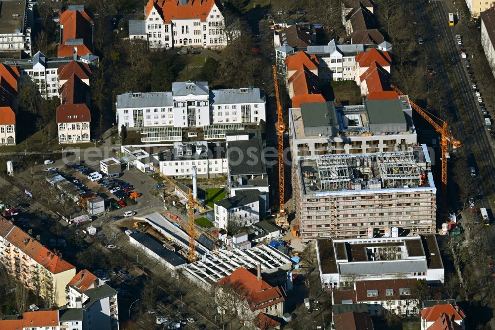 Aerial image Berlin - Construction site for a new extension to the hospital grounds Vivantes Auguste-Viktoria-Klinikum in the district Schoeneberg in Berlin, Germany