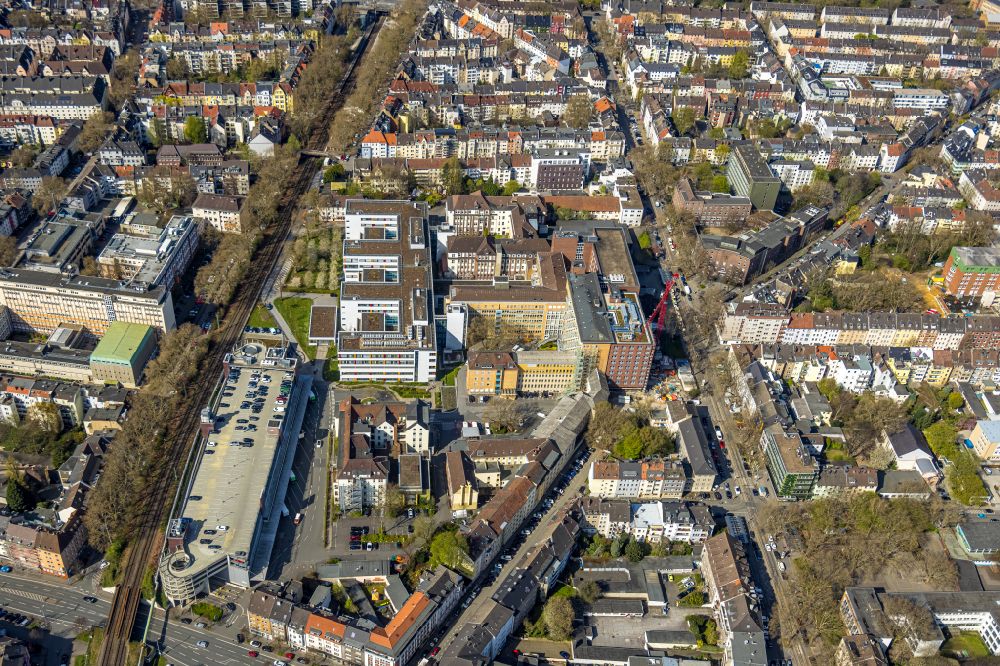 Aerial photograph Dortmund - Construction site for a new extension on the clinic grounds of the Staedtische Kliniken on Beurhausstrasse in the Cityring-West district in Dortmund in the Ruhr area in the state North Rhine-Westphalia, Germany