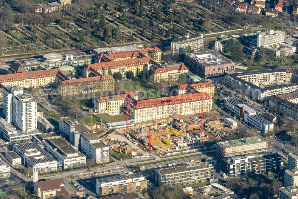 Aerial image Freiburg im Breisgau - Construction site for a new extension to the hospital grounds Universitaetsklinikum Freiburg in the district Stuehlinger in Freiburg im Breisgau in the state Baden-Wurttemberg, Germany