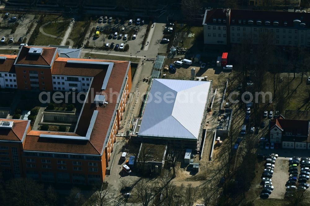 Berlin from the bird's eye view: Construction site for a new extension to the hospital grounds Park-Klinik Weissensee in the district Weissensee in Berlin, Germany