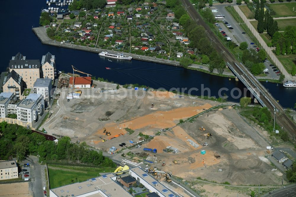 Aerial image Potsdam - Construction site with development works and embankments works on river banks of Havel in the district Suedliche Innenstadt in Potsdam in the state Brandenburg, Germany