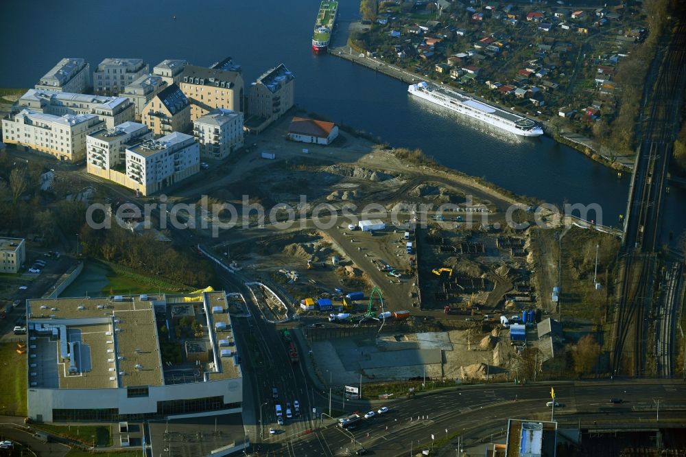 Potsdam from above - Construction site with development works and embankments works on river banks of Havel in the district Suedliche Innenstadt in Potsdam in the state Brandenburg, Germany