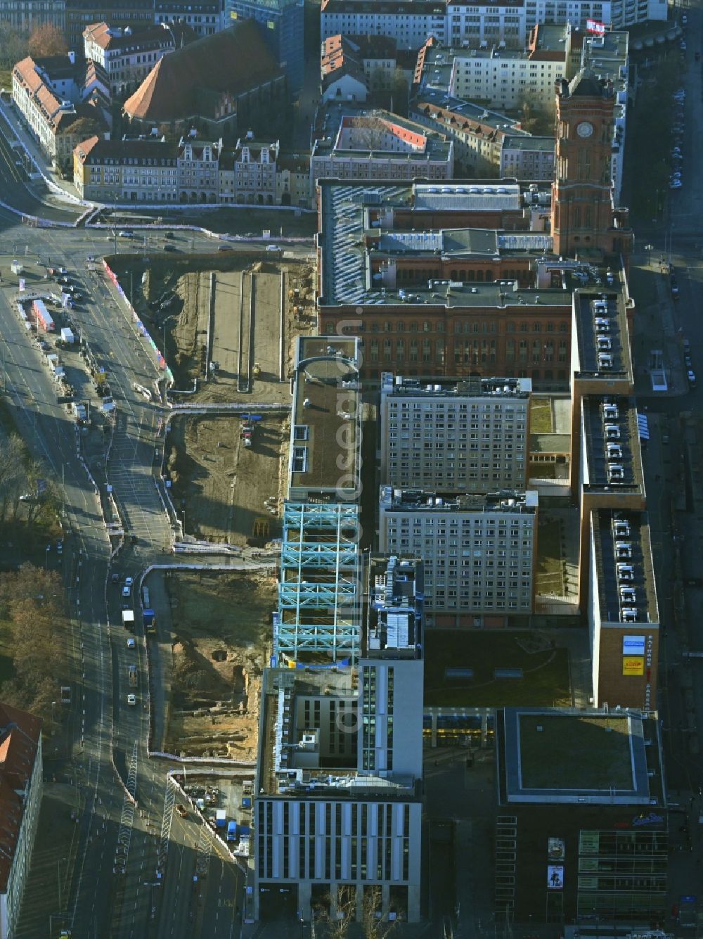 Berlin from the bird's eye view: Construction site with development works and embankments works as part of the reconstruction project on Molkenmarkt overlooking Rotes Rathaus along the Grunerstrasse in the district Mitte in Berlin, Germany