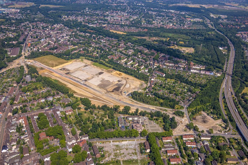 Duisburg from above - Construction site with development and earthworks of the new residential building project Friedrich-Park on Breite Strasse in the district of Marxloh in Duisburg in the Ruhr area in the state North Rhine-Westphalia, Germany