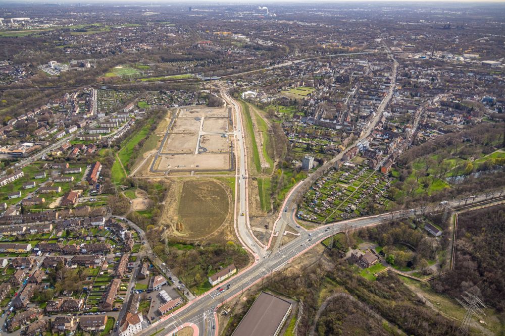 Aerial photograph Duisburg - Construction site with development and earthworks of the new residential building project Friedrich-Park on Breite Strasse in the district of Marxloh in Duisburg in the Ruhr area in the state North Rhine-Westphalia, Germany