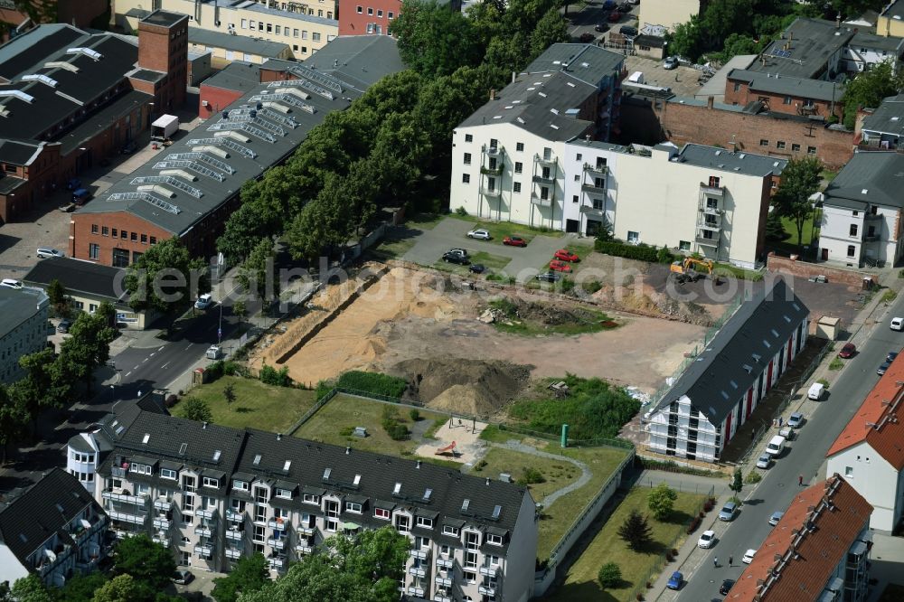 Aerial photograph Magdeburg - Construction site with development works and embankments works in a residential area between Fichtestreet and Langer Weg in the district Sudenburg in Magdeburg in the state Saxony-Anhalt