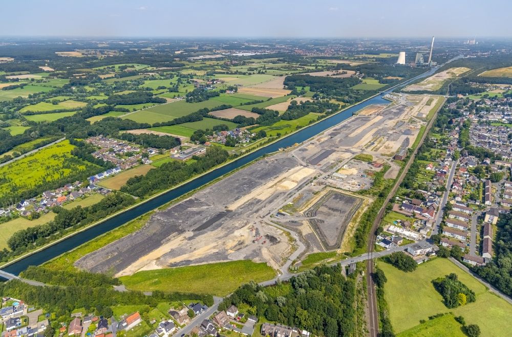Aerial image Bergkamen - Construction site with development, foundation, earth and landfill works Wasserstadt Aden in Bergkamen in the state North Rhine-Westphalia, Germany