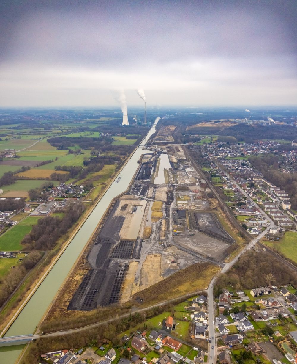 Aerial photograph Bergkamen - Construction site with development, foundation, earth and landfill works Wasserstadt Aden in the district Oberaden in Bergkamen in the state North Rhine-Westphalia, Germany