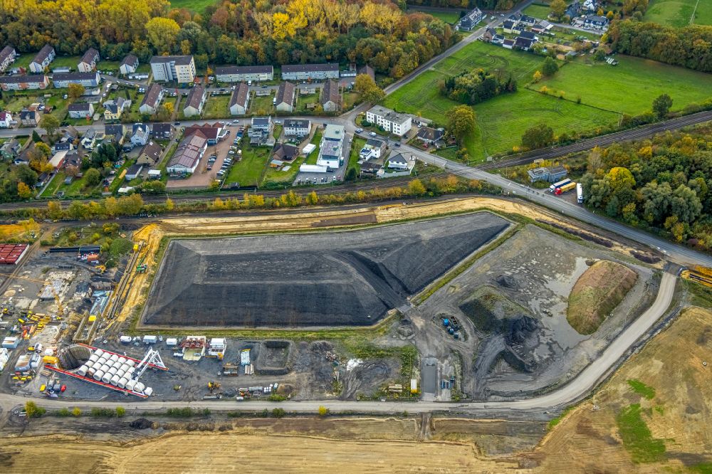 Aerial image Bergkamen - Construction site with development, foundation, earth and landfill works Wasserstadt Aden in the district Oberaden in Bergkamen at Ruhrgebiet in the state North Rhine-Westphalia, Germany