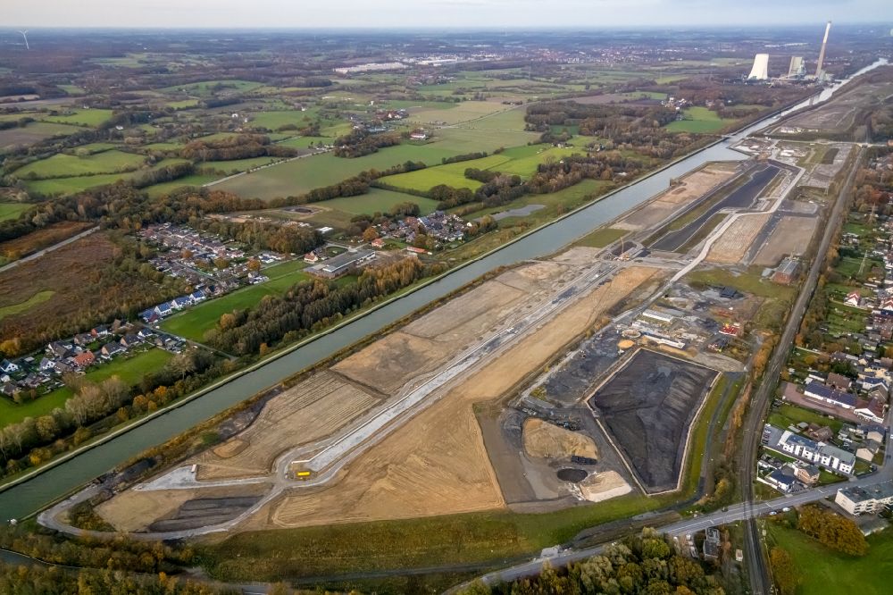 Aerial photograph Bergkamen - Construction site with development, foundation, earth and landfill works Wasserstadt Aden in Bergkamen at Ruhrgebiet in the state North Rhine-Westphalia, Germany