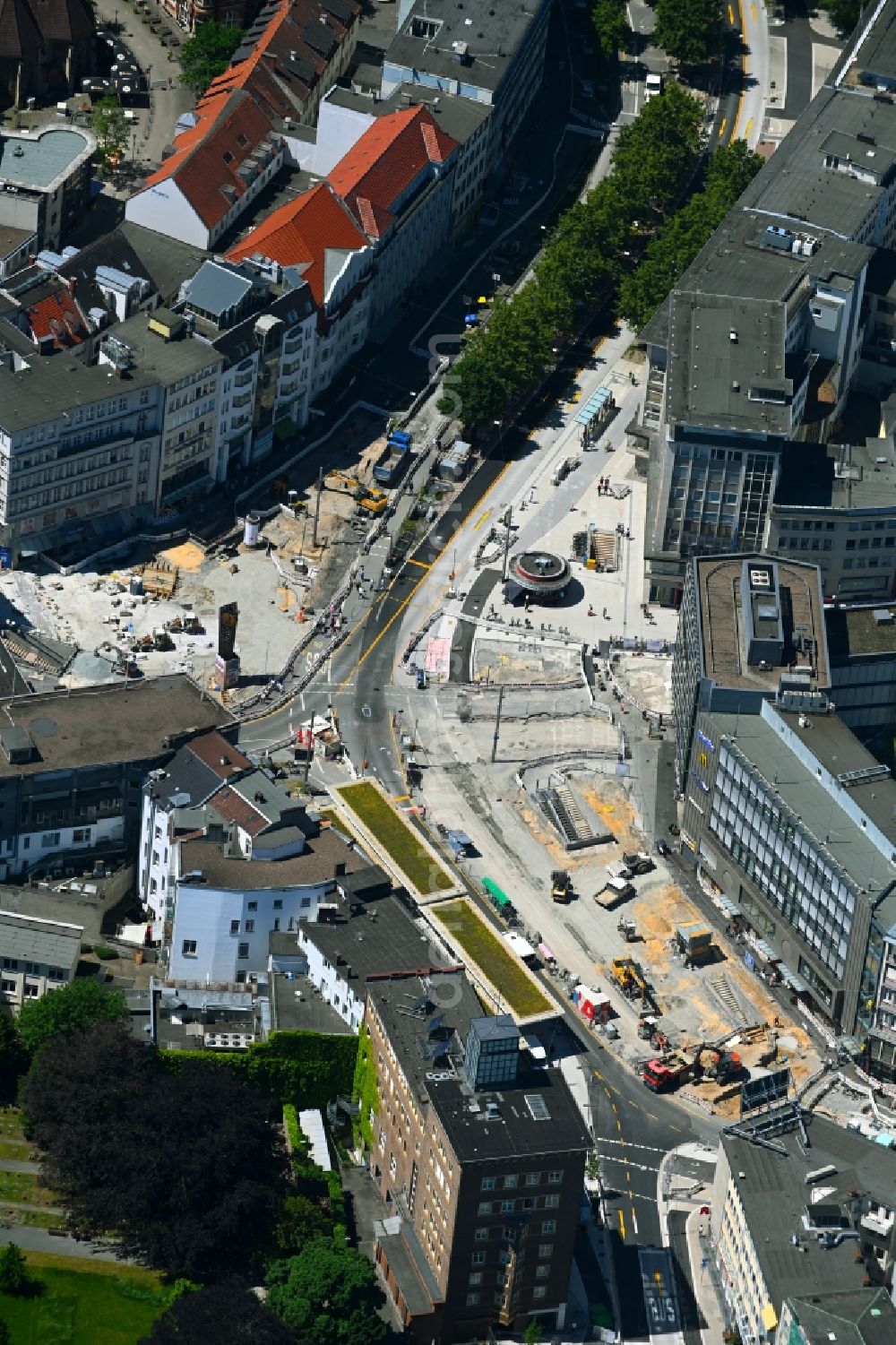 Aerial image Bielefeld - Construction site with development, foundation, earth and landfill works to redesign the Jahnplatz in Bielefeld in the state North Rhine-Westphalia, Germany