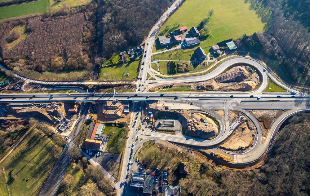 Aerial photograph Duisburg - Construction site of ruting and traffic lanes during the exit federal highway B288 in the district Ungelsheim in Duisburg in the state North Rhine-Westphalia, Germany
