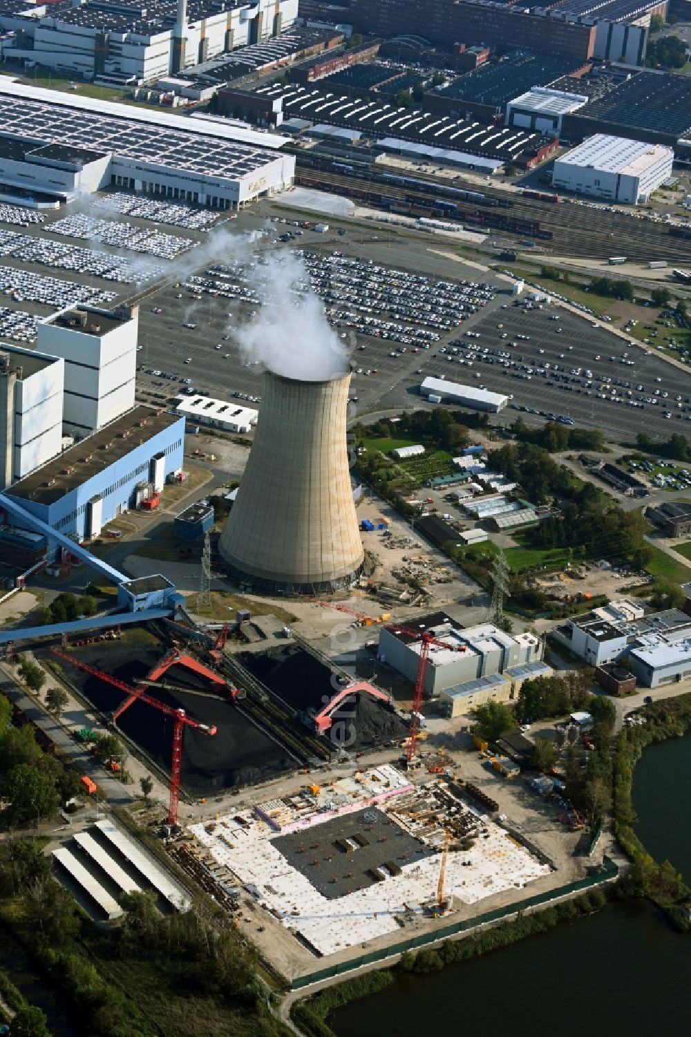 Aerial image Wolfsburg - Construction site to build a new combined cycle power plant with gas and steam turbine systems on factory premises of VW Volkswagen AG in Wolfsburg in the state Lower Saxony, Germany