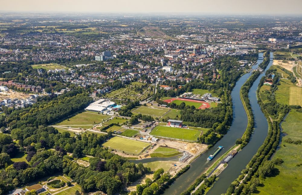 Hamm from above - Construction site of the canal works on the course of the Datteln-Hamm-Kanal and Ahse in Hamm in the state North Rhine-Westphalia, Germany