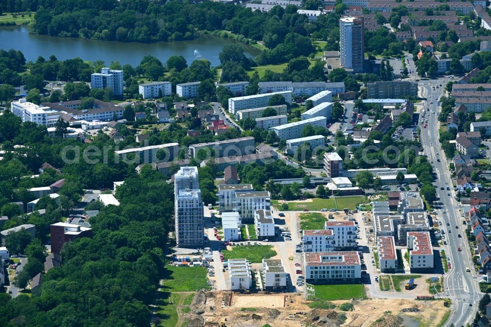 Wolfsburg from the bird's eye view: Residential construction site with multi-family housing development- on the Steimker Gaerten in the district Hellwinkel in Wolfsburg in the state Lower Saxony, Germany