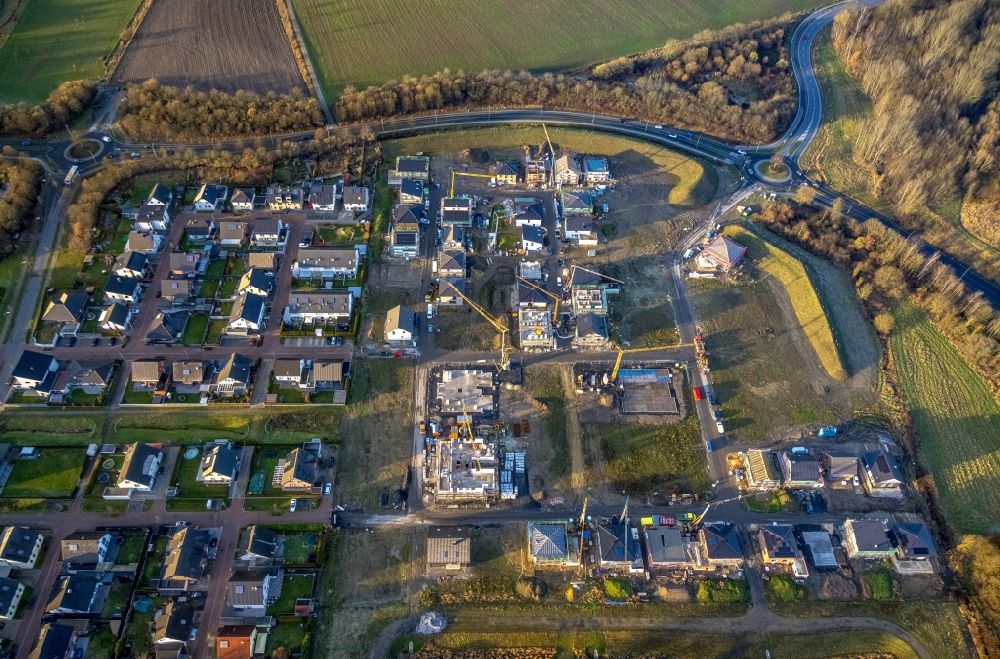Aerial image Hamm - Residential area construction site of a mixed development with multi-family houses and single-family houses- New building Heimshof Ost on Sachensenring in the district Heessen in Hamm at Ruhrgebiet in the state North Rhine-Westphalia, Germany