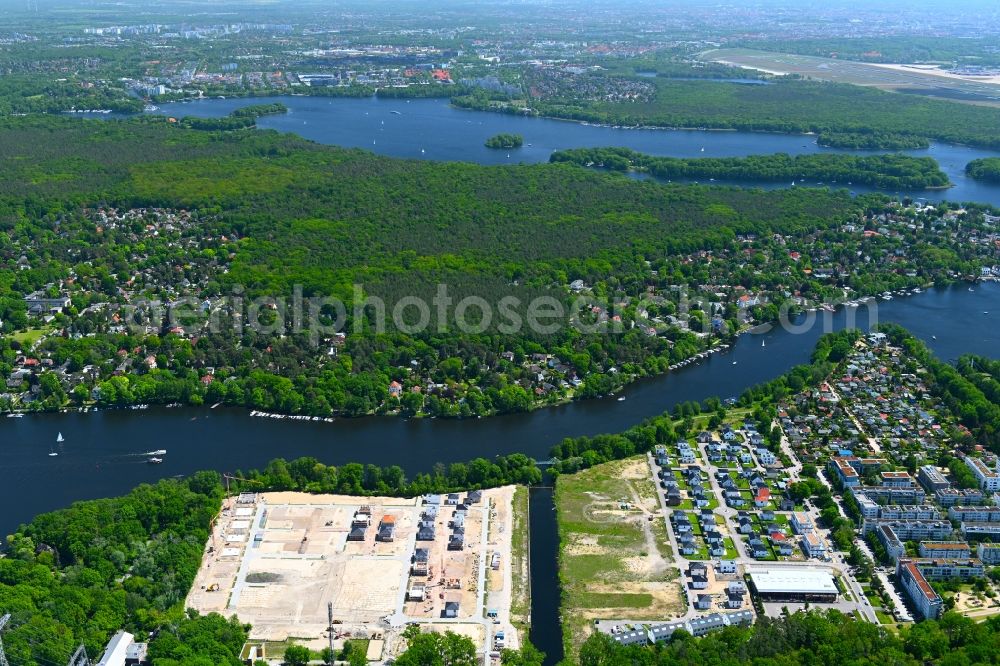 Aerial photograph Berlin - Residential area construction site of a mixed development with multi-family houses and single-family houses- New building at the Havelmarina Berlin on Niederneuendorfer Allee in the district Spandau Hakenfelde in Berlin, Germany