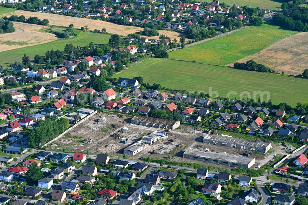 Aerial photograph Bernau - Residential area construction site of a mixed development with multi-family houses and single-family houses- New building at the Rutenfeld on street Kastanienweg - Grenzweg - Birkenweg in the district Ladeburg in Bernau in the state Brandenburg, Germany