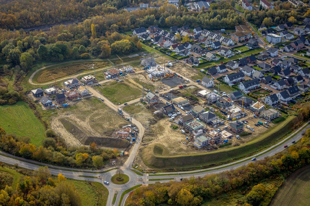 Aerial image Hamm - Residential area construction site of a mixed development with multi-family houses and single-family houses- New building at the on Sachsenring in the district Heessen in Hamm in the state North Rhine-Westphalia, Germany