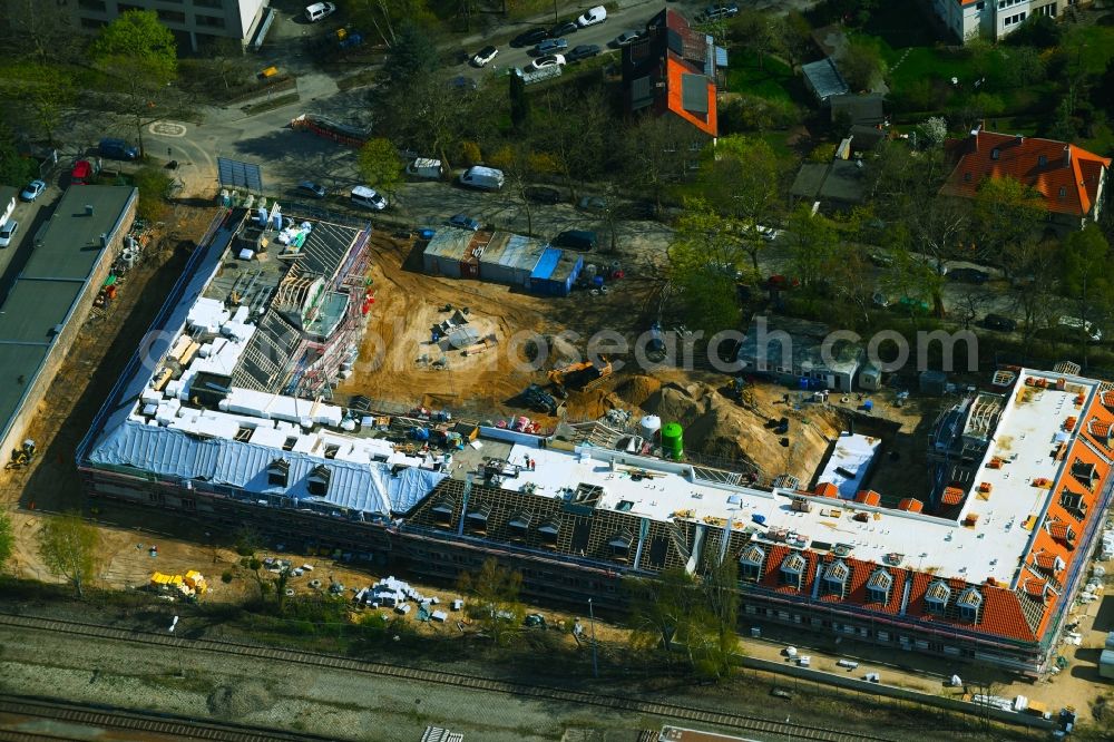 Aerial photograph Berlin - Construction site of the new buildings of the retirement home - retirement DOMICIL-Seniorenpflegeheim Curtiusstrasse of DOMICIL Senioren-Residenzen SE on Curtiusstrasse in the district Steglitz-Zehlendorf in Berlin, Germany