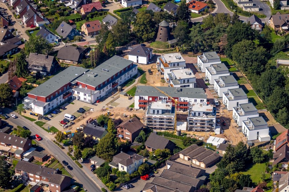 Hünxe from above - Construction site of the new buildings of the retirement home - retirement of Malteserstift St. Barbara in Baugebiet Hoegemannshof Alte Weseler Strasse in Huenxe in the state North Rhine-Westphalia, Germany
