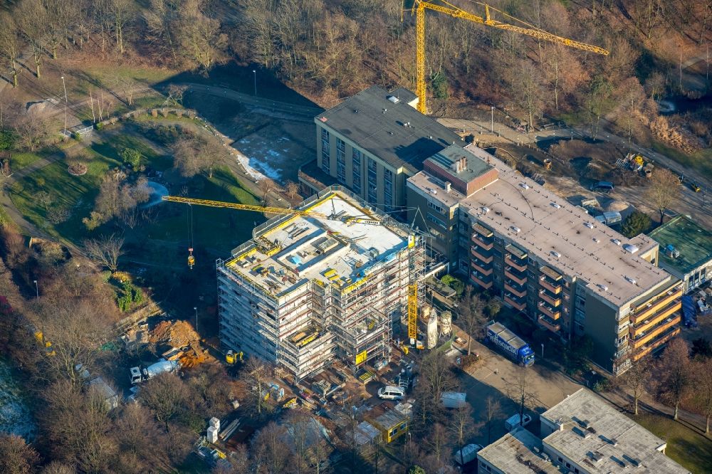 Aerial image Mülheim an der Ruhr - Building site of the new building of a senior citizen's centre nursing home for the elderly on the break in the district of Duempten in Muelheim in the Ruhr in the federal state North Rhine-Westphalia