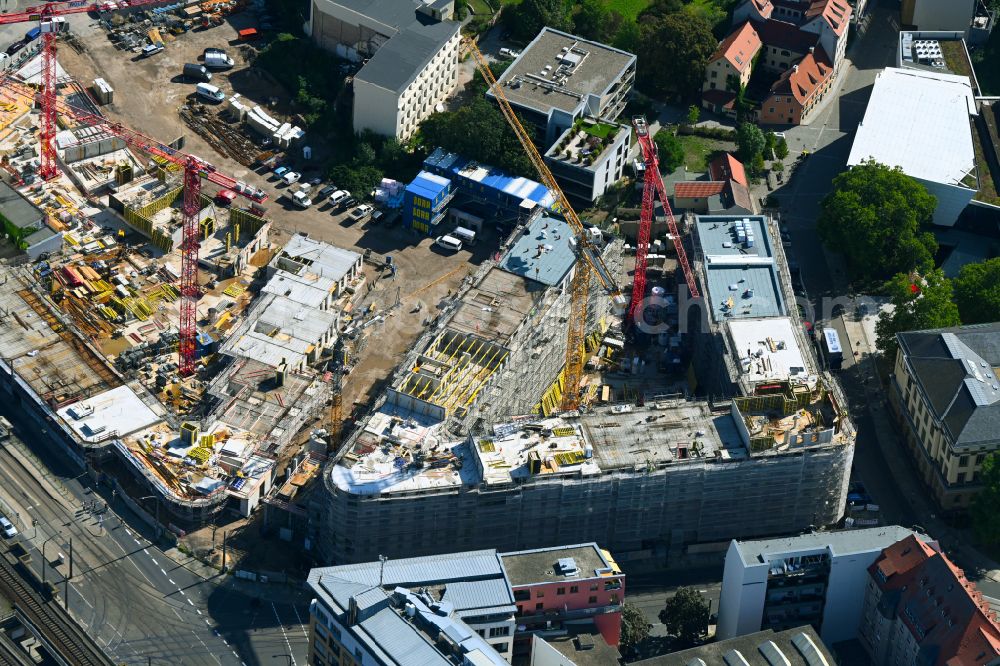Dresden from the bird's eye view: Construction site with development and earthfill work for the new construction of a residential and business district between Koenneritzstrasse, Jahnstrasse, Schuetzengasse and Laurinstrasse in Dresden in the state Saxony, Germany