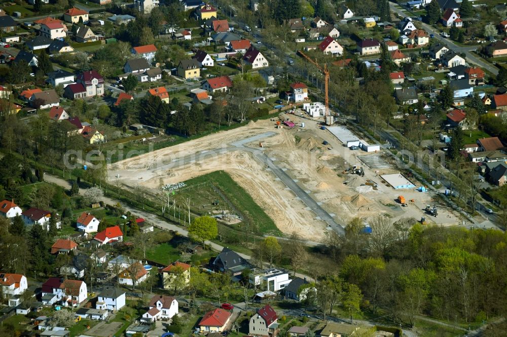 Aerial image Dallgow-Döberitz - Construction site of a new residential area of a??a??the terraced house settlement on Wilmsstrasse in Dallgow-Doeberitz in the state of Brandenburg, Germany