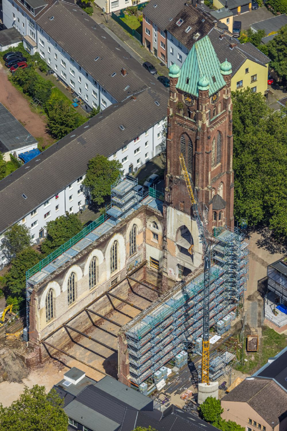 Bochum from above - Construction site for renovation and reconstruction work on the church building Antonius-Quartier on street Arnoldstrasse - Antoniusstrasse - Bessemerstasse in the district Innenstadt in Bochum at Ruhrgebiet in the state North Rhine-Westphalia, Germany