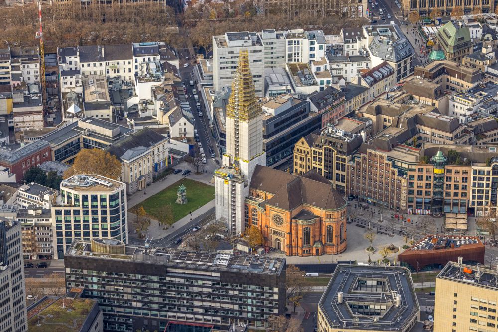 Aerial photograph Düsseldorf - Construction site for renovation and reconstruction work on the church building Johanneskirche on place Martin-Luther-Platz in the district Stadtmitte in Duesseldorf at Ruhrgebiet in the state North Rhine-Westphalia, Germany