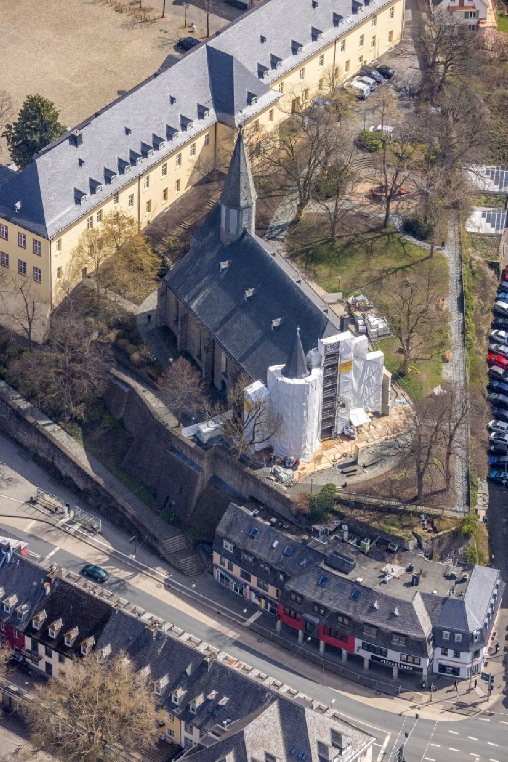 Aerial image Siegen - Construction site for renovation and reconstruction work on the church building Martini-Kirche in Siegen on Siegerland in the state North Rhine-Westphalia, Germany