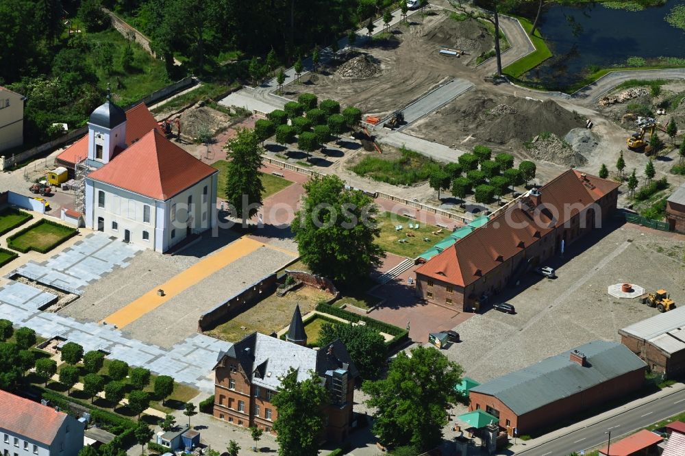 Aerial photograph Altlandsberg - Construction site for renovation and reconstruction work on the church building Schlosskirche in the district Altlandsberg in Altlandsberg in the state Brandenburg, Germany