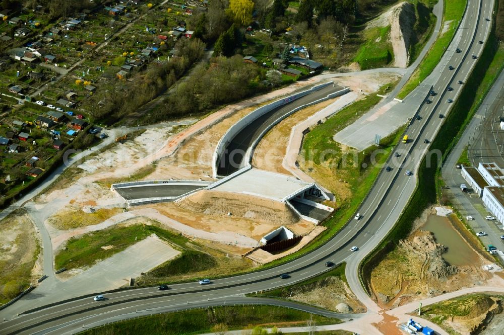 Aerial photograph Frankfurt am Main - Construction site with tunnel guide for the route of Rieofwaldtunnel on kuenftigen Autobahndreieck of BAB A66 Erlenbruch in the district Bornheim in Frankfurt in the state Hesse, Germany