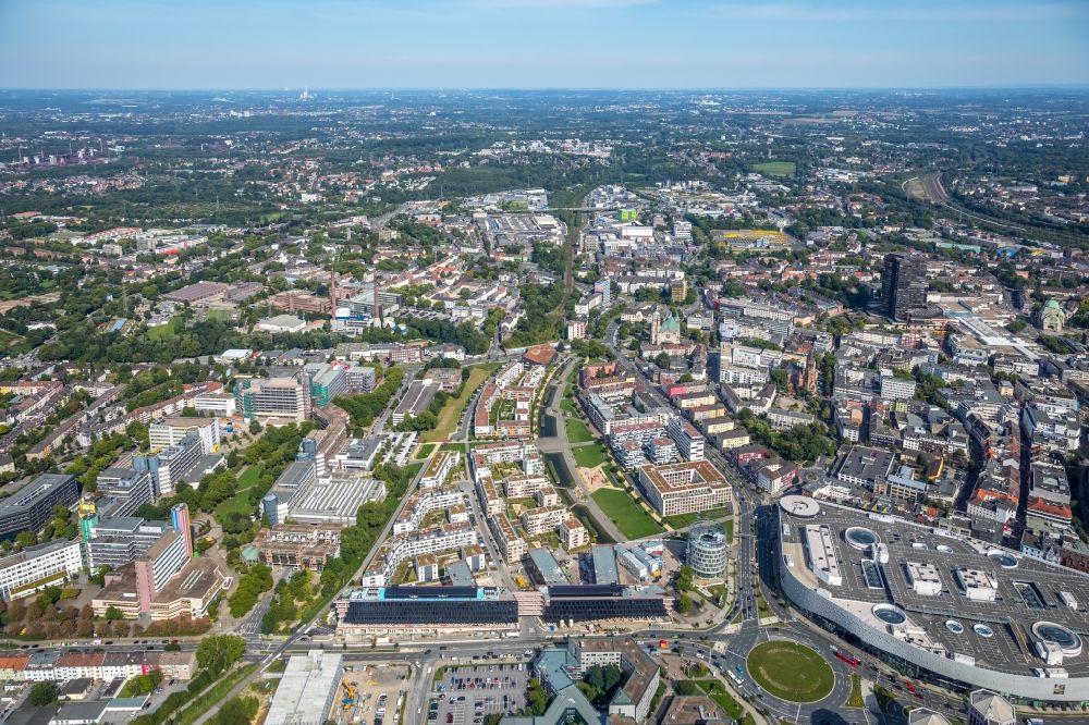 Aerial image Essen - Construction site for the office building of Funke Media Group on Berliner Platz in Essen in the state of North Rhine-Westphalia. Executing construction company is Hochtief Aktiengesellschaft