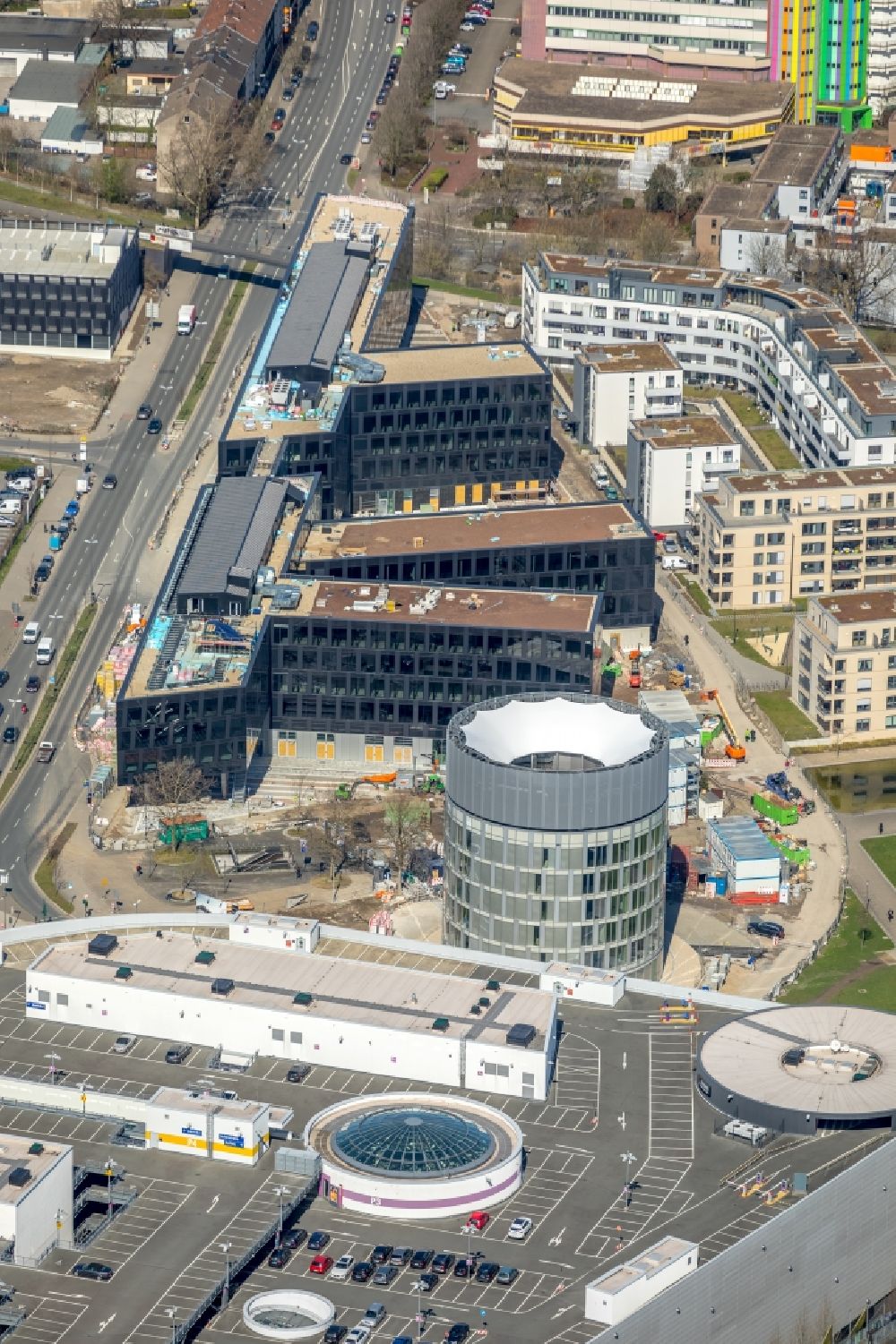 Aerial image Essen - Construction site for the office building of Funke Media Group on Berliner Platz in Essen in the state of North Rhine-Westphalia