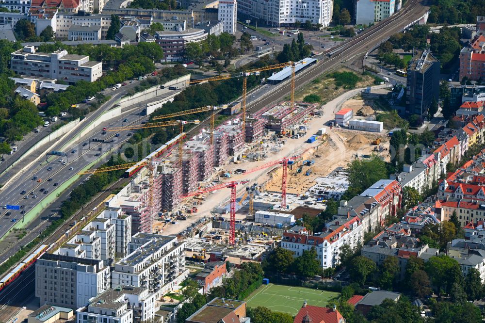 Berlin from the bird's eye view: Construction site to build a new multi-family residential complex Friedenauer Hoehe in the district Wilmersdorf in Berlin, Germany