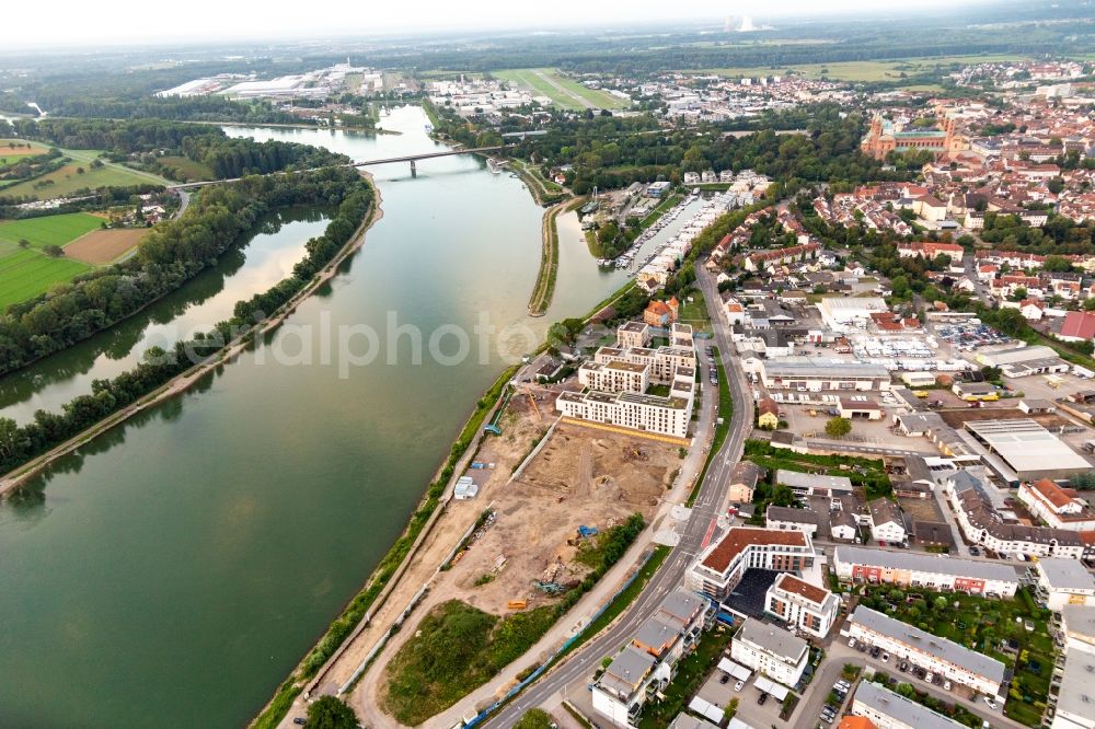 Speyer from above - Residential and commercial building in the development area on the riverside Rhine: Alte Ziegelei / Franz-Kirmeier-Strasse in Speyer in the state Rhineland-Palatinate, Germany