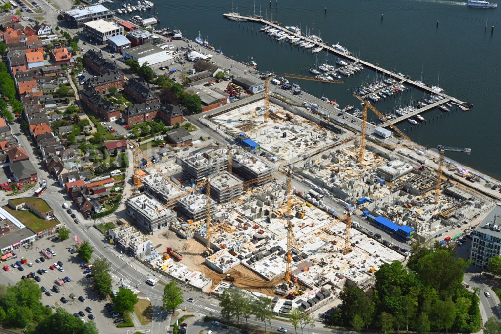 Aerial photograph Travemünde - Residential construction site with multi-family housing development- on the Auf dem Baggersand in Travemuende in the state Schleswig-Holstein, Germany
