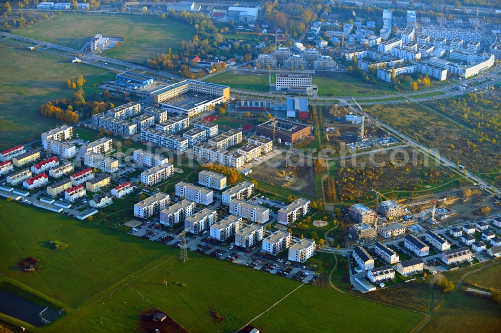 Schönefeld from above - Residential construction site with multi-family housing development- on the on Bertolt-Brecht-Allee in the district Neu-Schoenefeld in Schoenefeld in the state Brandenburg, Germany