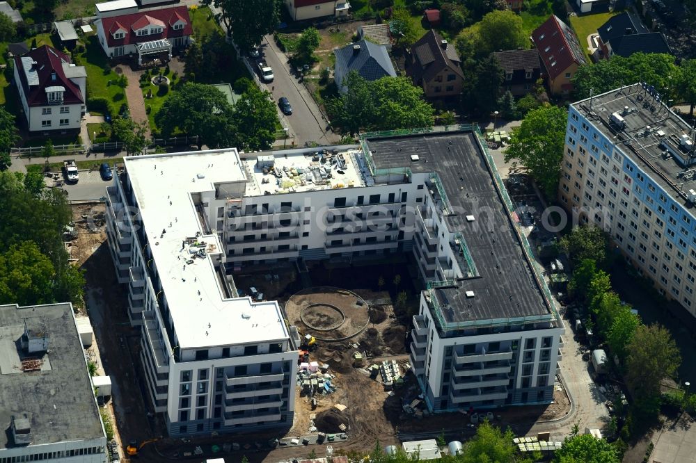 Aerial image Berlin - Residential construction site with multi-family housing development- on the Genslerstrasse in the district Hohenschoenhausen in Berlin, Germany