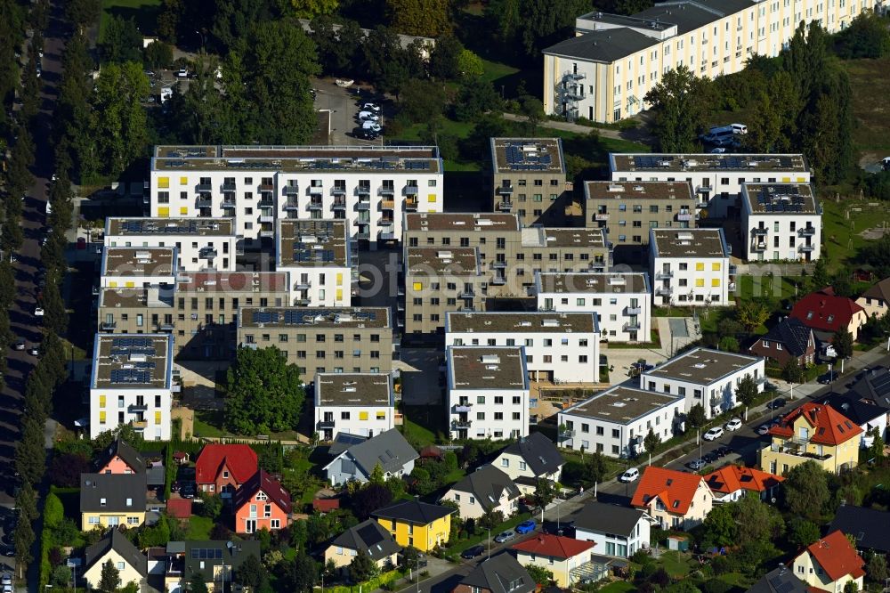 Aerial photograph Berlin - Residential construction site with multi-family housing development- on the Hermann-Dorner-Allee - Alexander-von-Humboldt-Weg - Karl-Ziegler-Strasse in the district Adlershof in Berlin, Germany