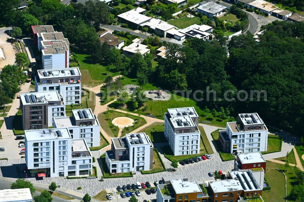 Wolfsburg from above - Residential construction site with multi-family housing development- on the on John-F.-Kennedy-Allee in the district Detmerode in Wolfsburg in the state Lower Saxony, Germany
