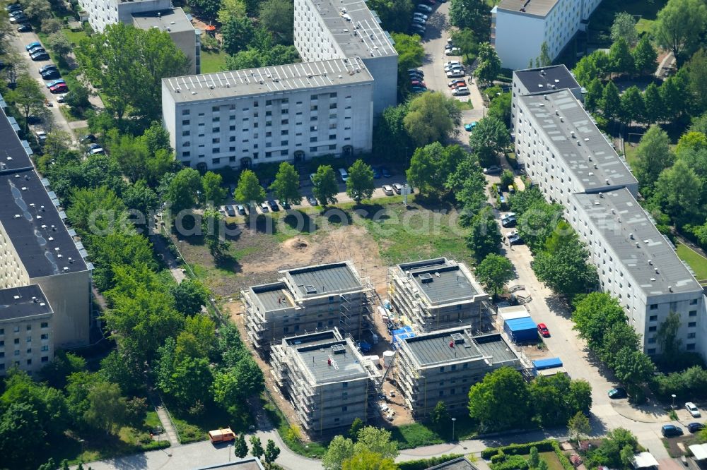 Aerial photograph Berlin - Residential construction site with multi-family housing development- on Kummerower Ring in the district Kaulsdorf in Berlin, Germany