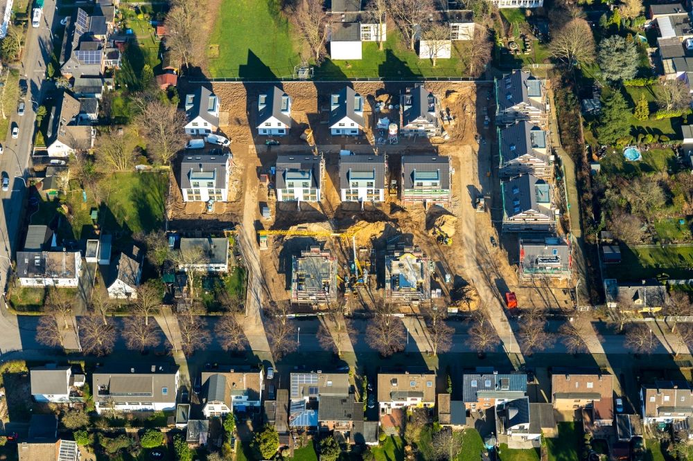 Duisburg from above - Residential construction site with multi-family housing development- on the Luederitzallee in Duisburg in the state North Rhine-Westphalia, Germany