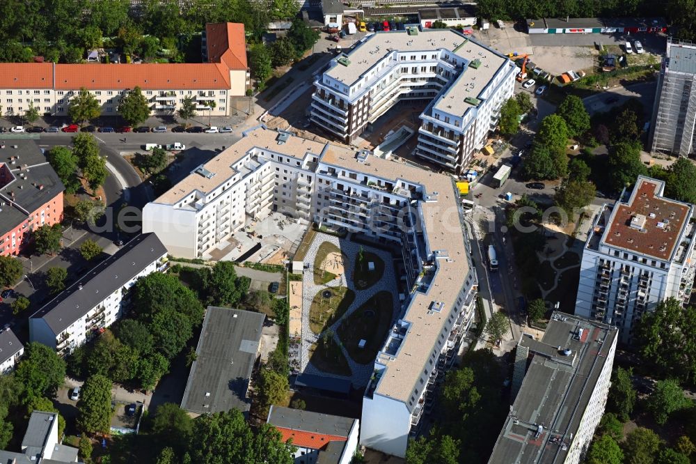 Aerial photograph Berlin - Residential construction site with multi-family housing development- on the Rosenfelder Ring corner Skandinavische Strasse in the district Lichtenberg in Berlin, Germany