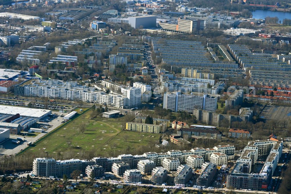 Berlin from above - Residential construction site with multi-family housing development- Seed on the Saatwinkler Damm in the district Siemensstadt in Berlin, Germany